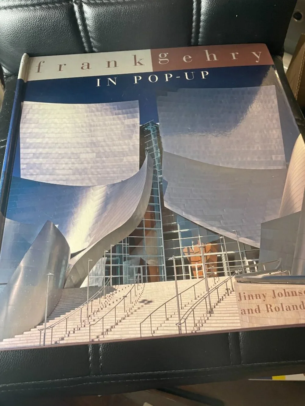 Frank Gehry in Pop-Up Hardcover Book